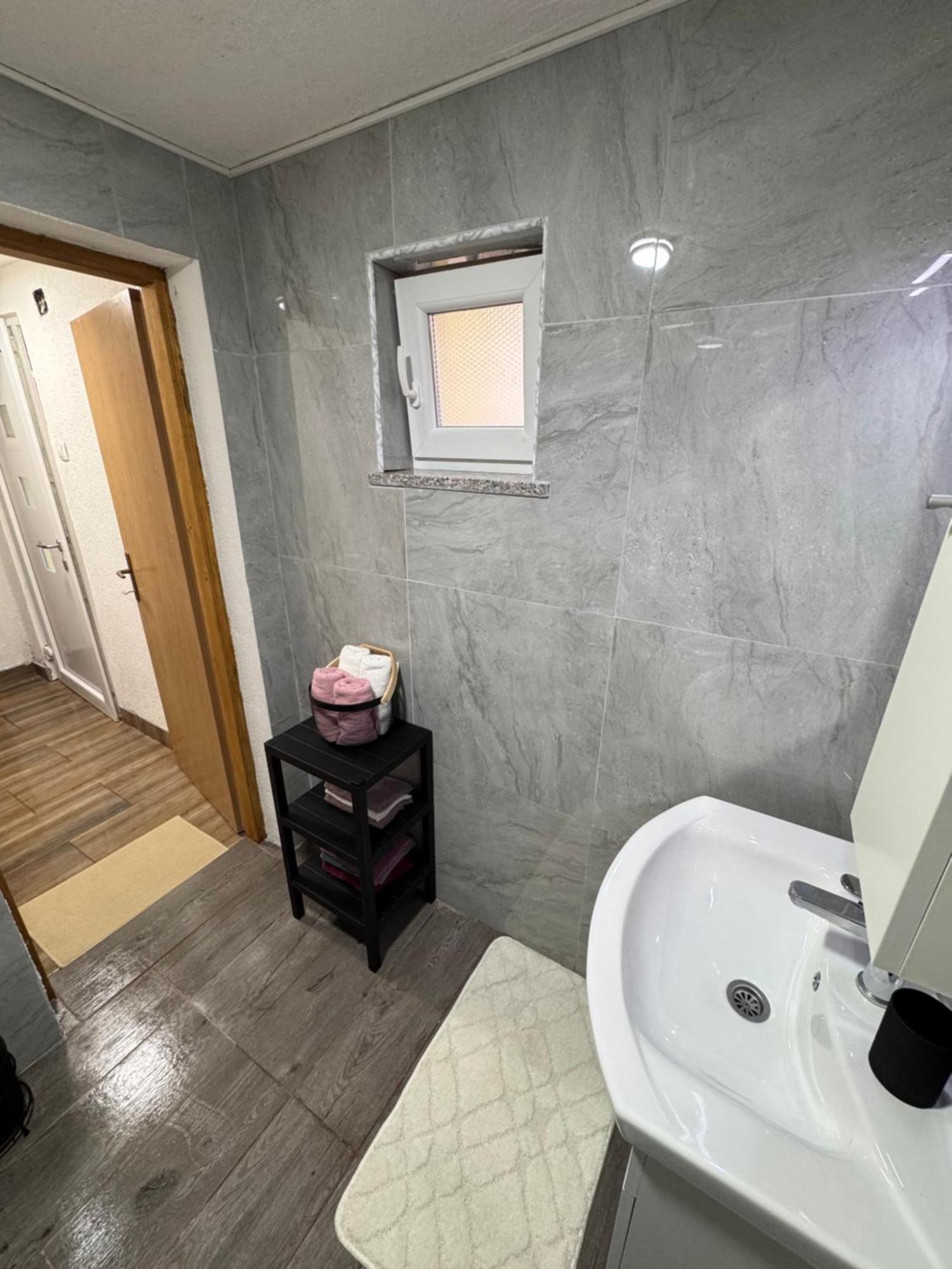 Apartman Josip Gospić Exterior foto