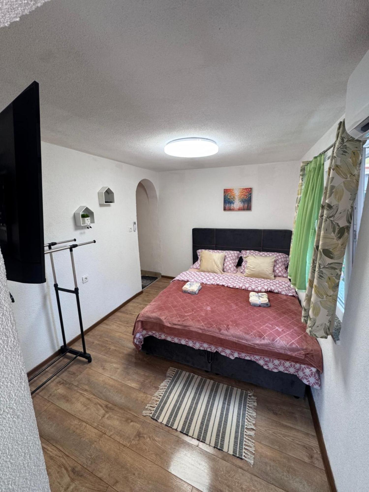 Apartman Josip Gospić Exterior foto